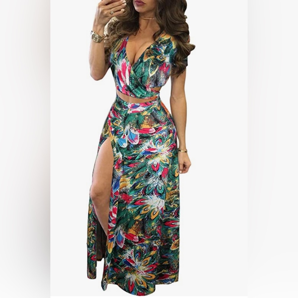 🆕🦚 Green Maxi Skirt Set NWOT 🦚🆕